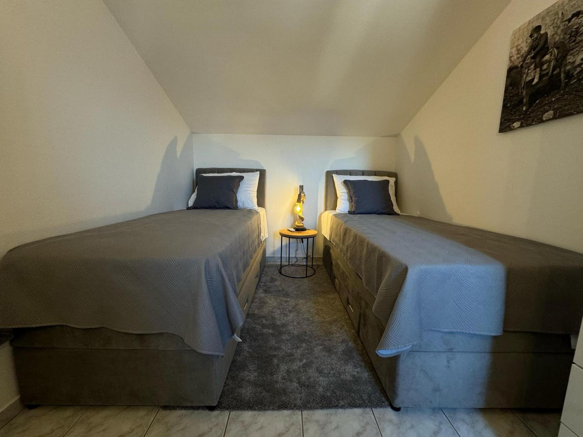 Villa Kadena - Luxury Seaside Villa With Private Heated Pool Selca (Brac) Exterior foto